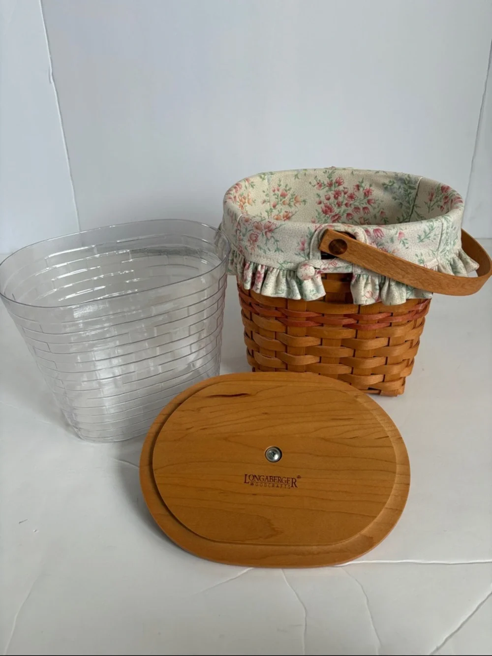 Longaberger 2001 Mother’s Day Vintage Blossoms Basket w plastic and floral liner